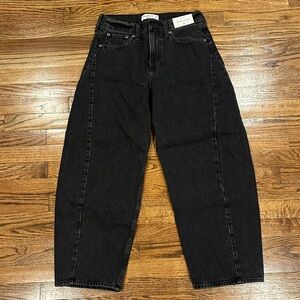 Abercrombie & Fitch Women's Relaxed Black Jeans